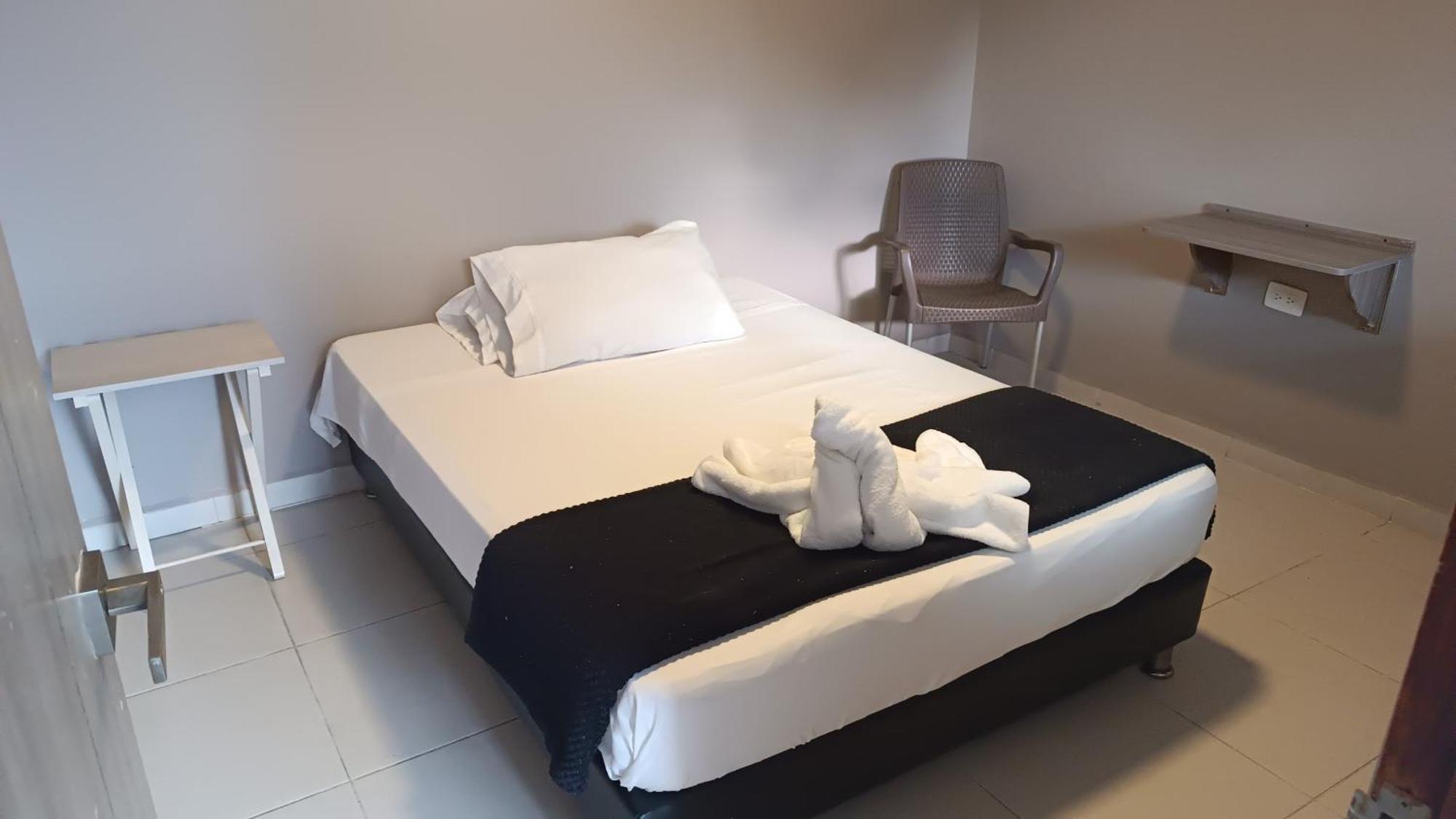 Hotel Simon Plaza Pereira Exterior foto